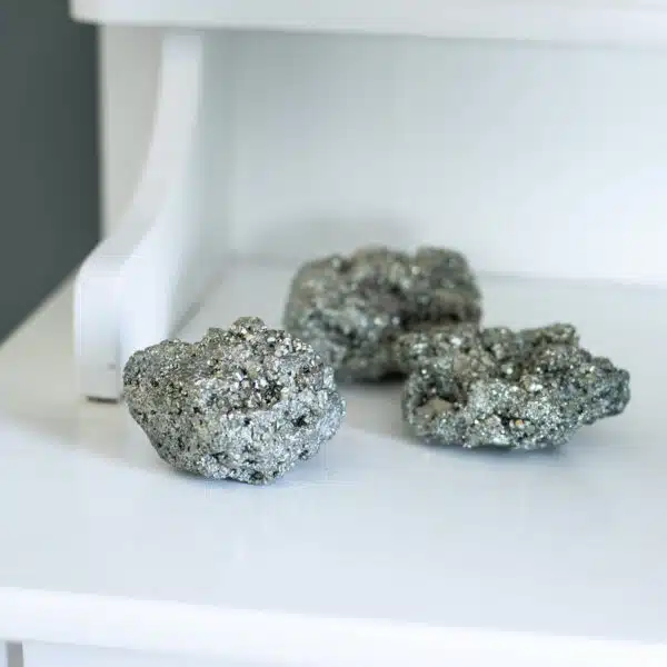 Protection & Abundance - Pyritt klynge rå l