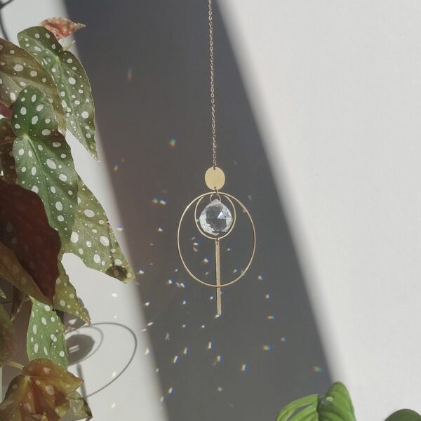 Athena - Solfanger med messing og krystallkule
