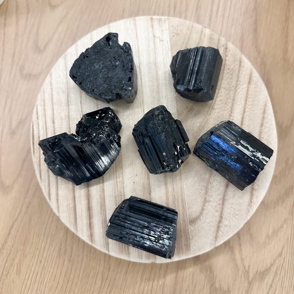 Protecting Power House - Svart turmalin Large -  AA - delvis polert